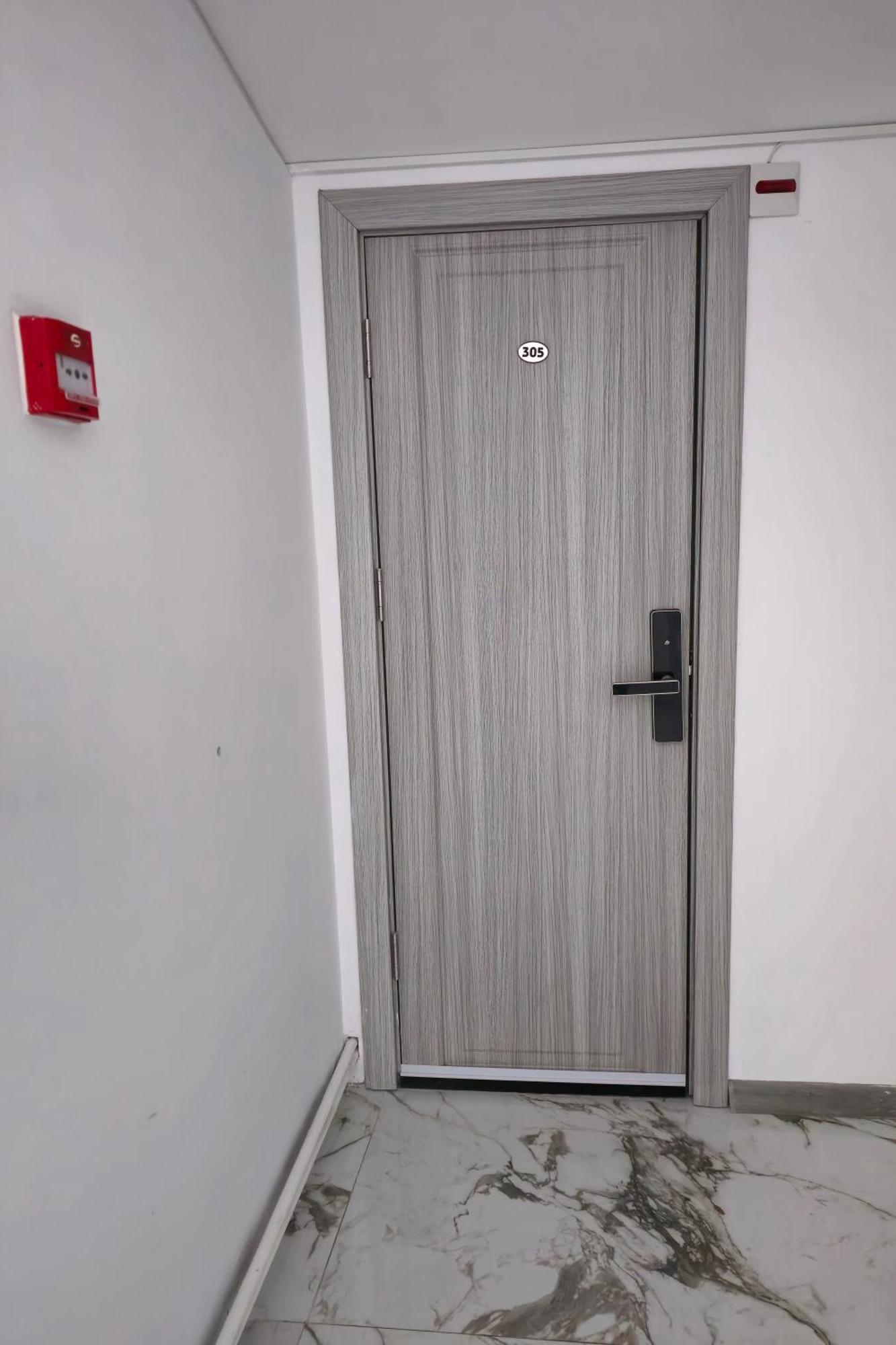 Flamingo Hotel Piteşti Exteriör bild